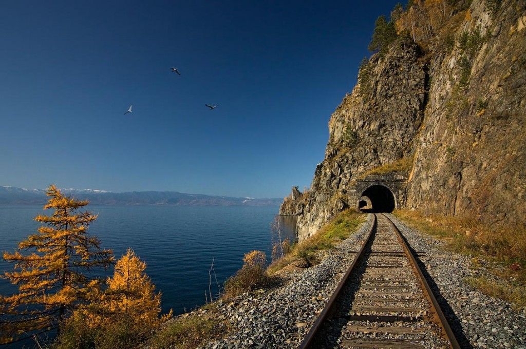 Кругобайкальская железная дорога и вершины Хамар-Дабана - фото
