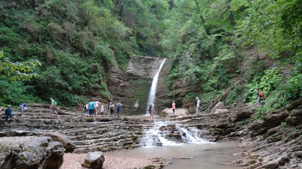 В край гор и водопадов - фото