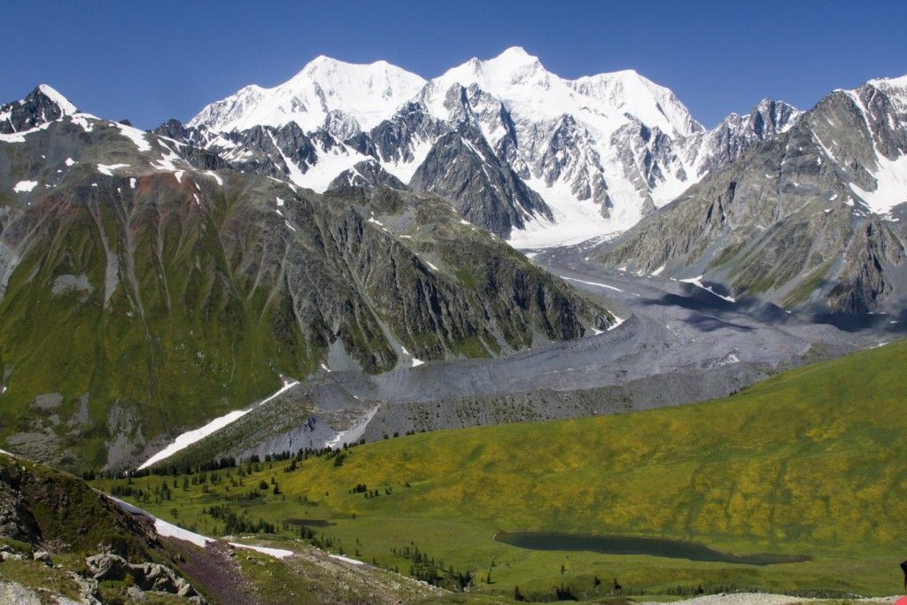 К подножью Белухи - фото